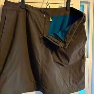 Fleece lined winter skirt in tough nylon blend that repels water
